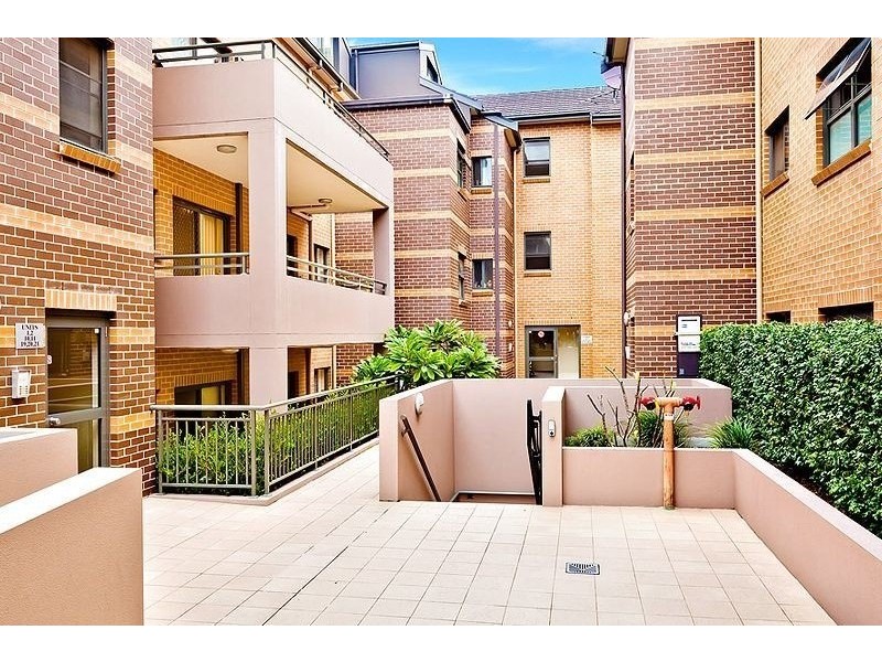 Unit 2/45-49 Eastbourne Road, Homebush West NSW 2140