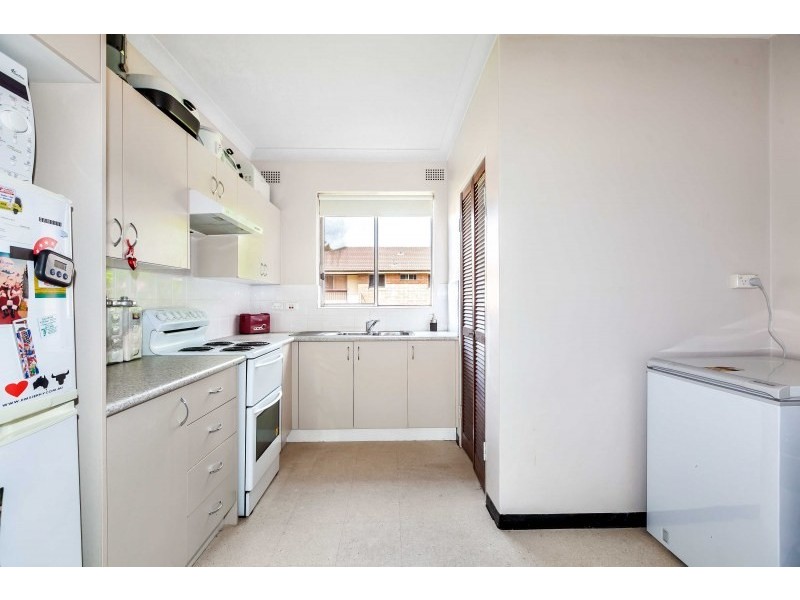 Unit 8/2 Exeter Road, Homebush West NSW 2140