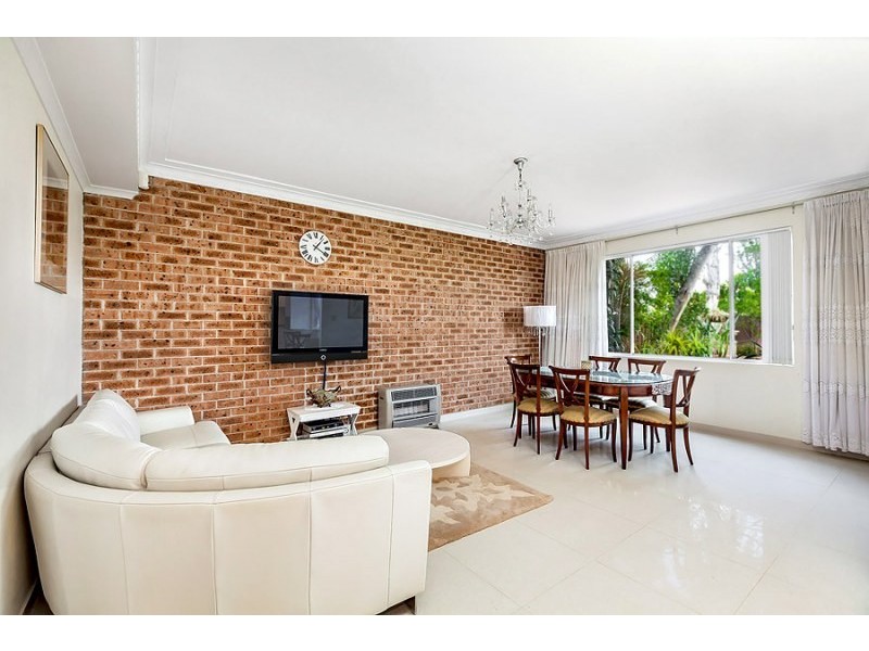 122 Griffiths Avenue, Bankstown NSW 2200