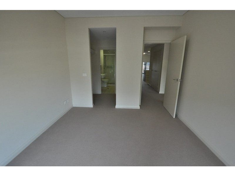 Unit 611/8 Baywater Road, Wentworth Point NSW 2127