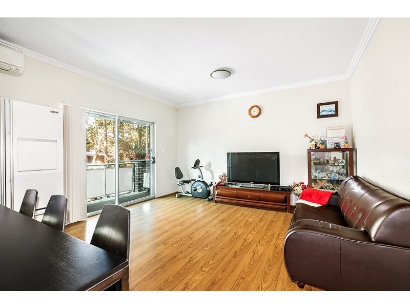 124 The Crescent, Homebush West NSW 2140
