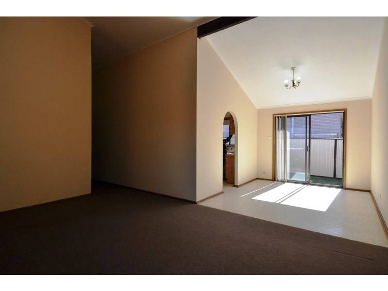 Unit 6/23-25 William Street, Lurnea NSW 2170