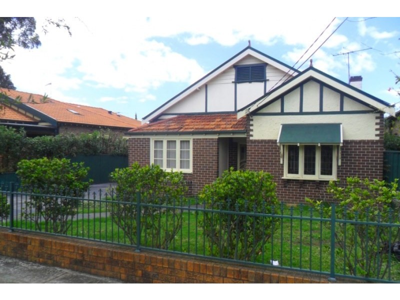 128 Lucas Road, Burwood NSW 2134