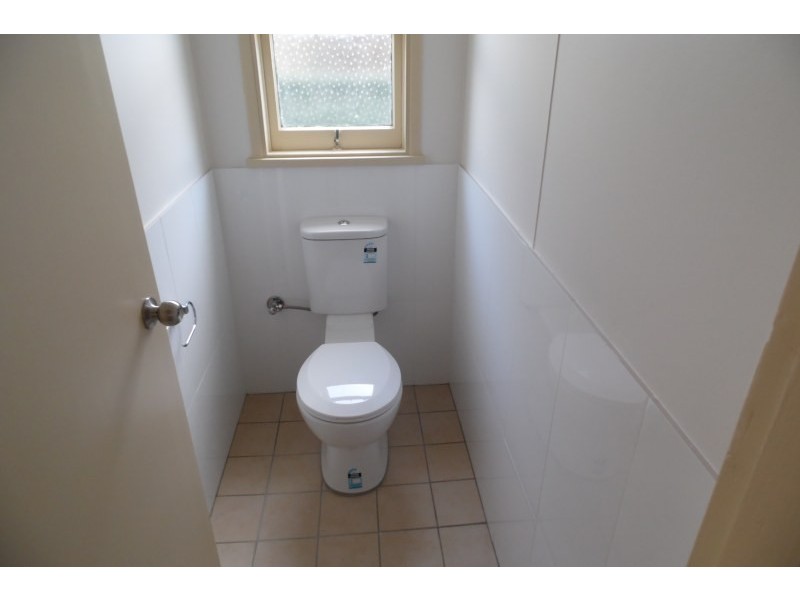 60 Edna Avenue, Merrylands West NSW 2160