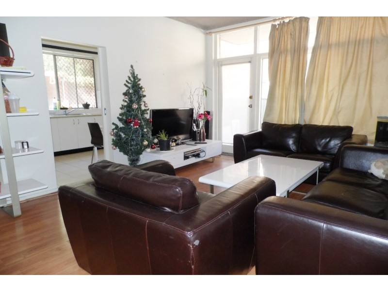 Unit 6/120 The Crescent, Homebush West NSW 2140