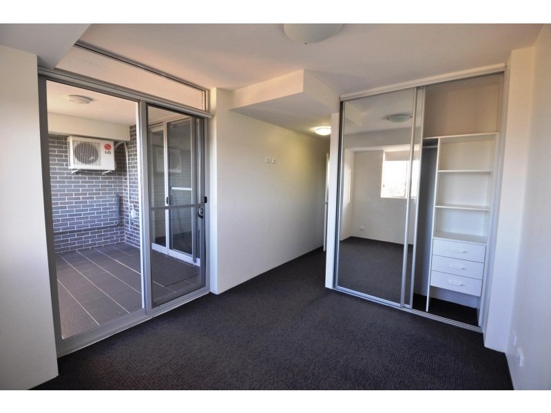 Unit 37/3 Campbell Street, Parramatta NSW 2150