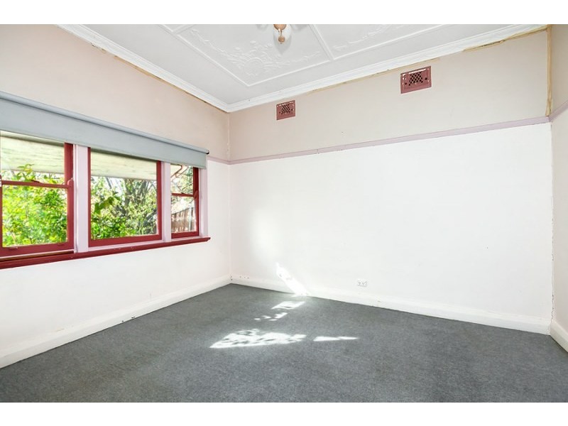 2 Anselm Street, Strathfield South NSW 2136