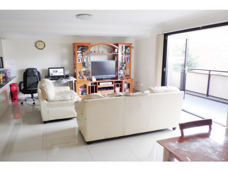 Unit 12/76 Courallie Avenue, Homebush West NSW 2140