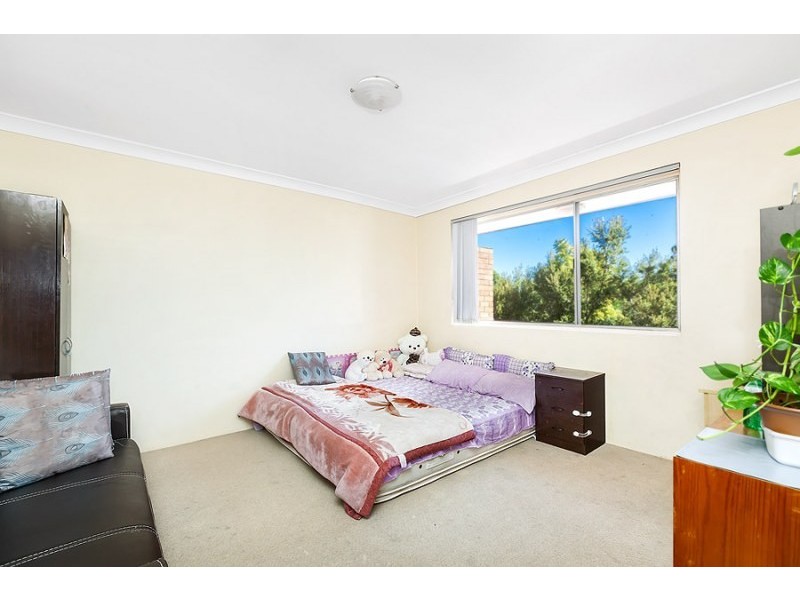 Unit 4/26 Burlington Road, Homebush NSW 2140