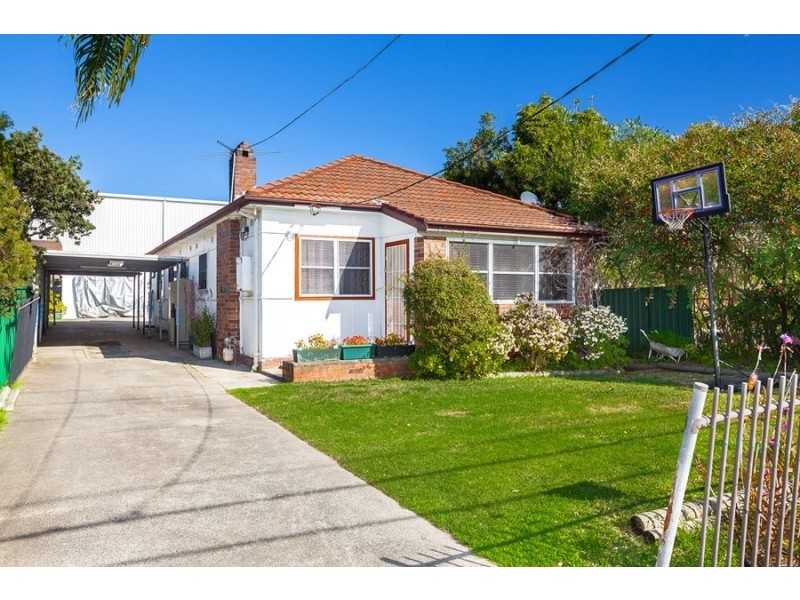 65 Lawford Street, Greenacre NSW 2190