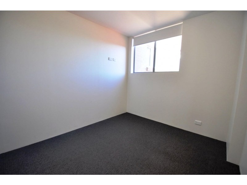 Unit 33/3 Campbell Street, Parramatta NSW 2150