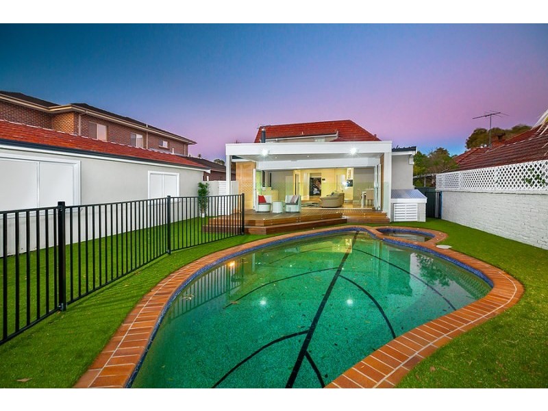 Strathfield NSW 2135