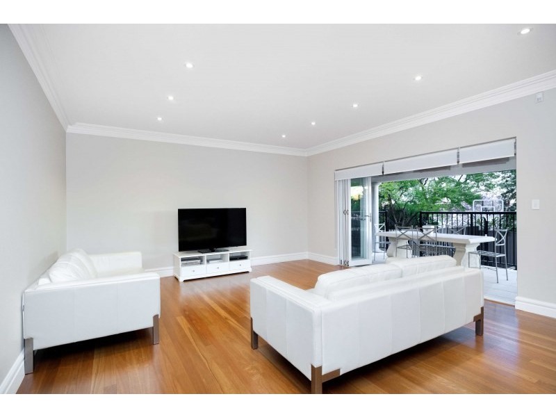 8 Malley Avenue, Earlwood NSW 2206