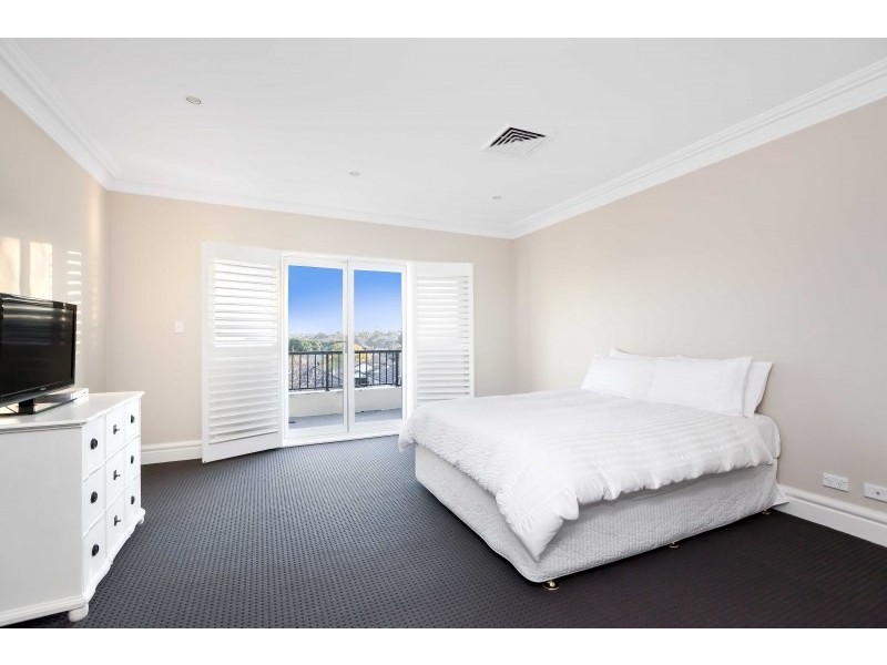 8 Malley Avenue, Earlwood NSW 2206