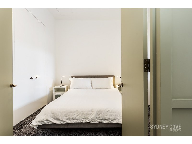 18 Danks Street Street, Waterloo NSW 2017