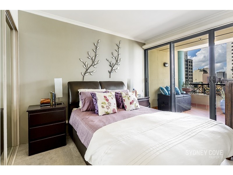 2402/1-5 Hosking Place, Sydney NSW 2000