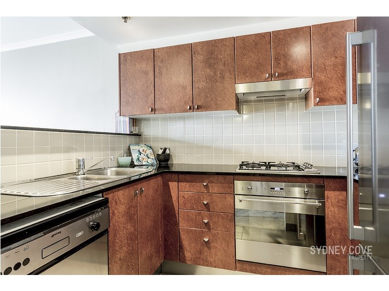 2402/1-5 Hosking Place, Sydney NSW 2000