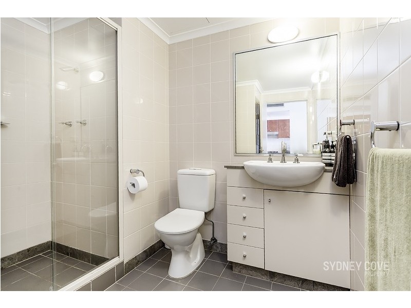 2402/1-5 Hosking Place, Sydney NSW 2000