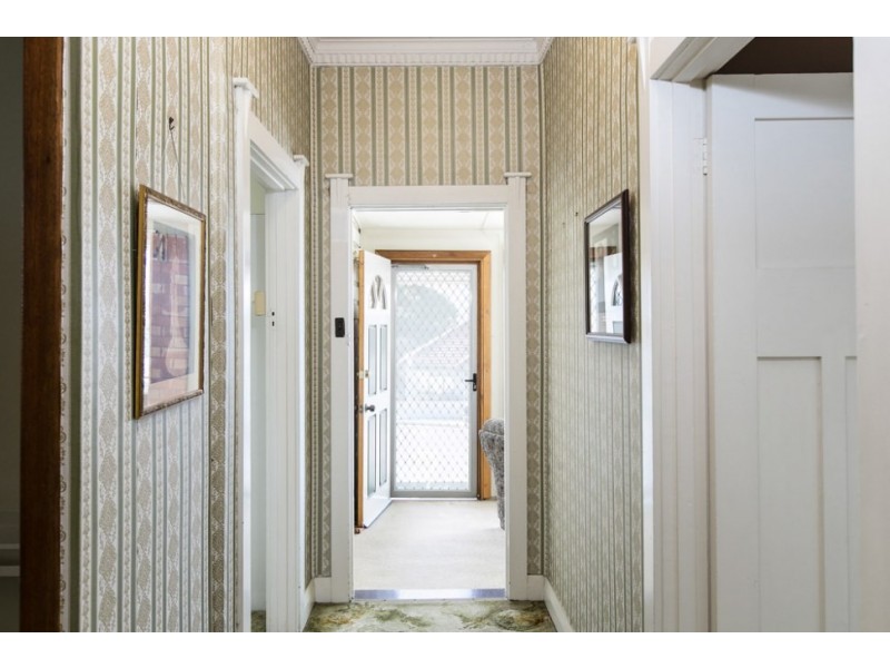 76 Russell Street, Woonona NSW 2517