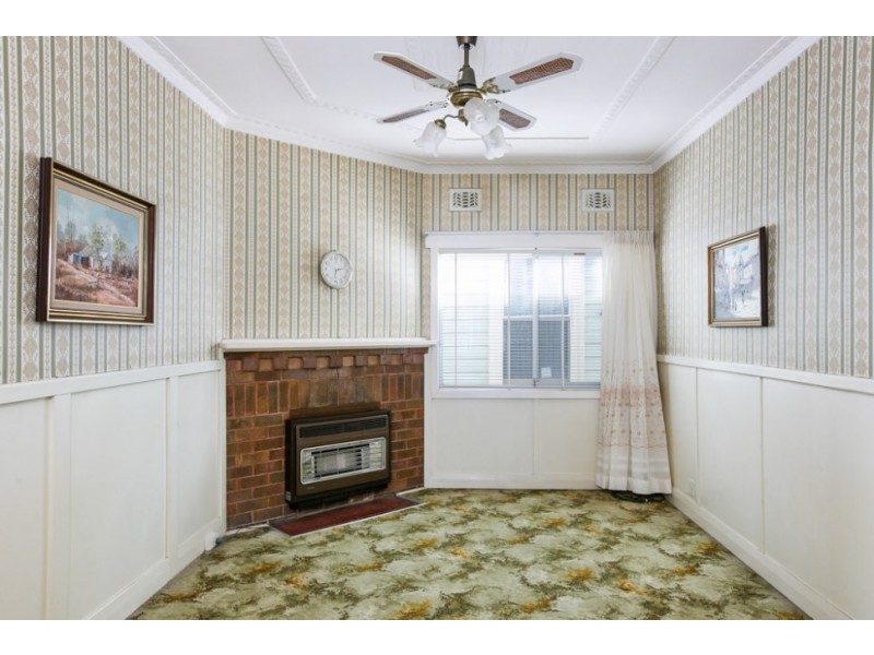 76 Russell Street, Woonona NSW 2517