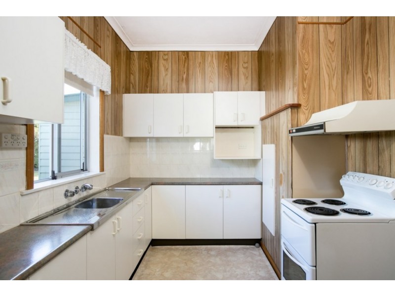 76 Russell Street, Woonona NSW 2517