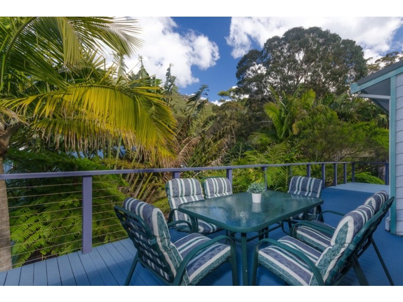 8 Lower Coast Road, Stanwell Park NSW 2508