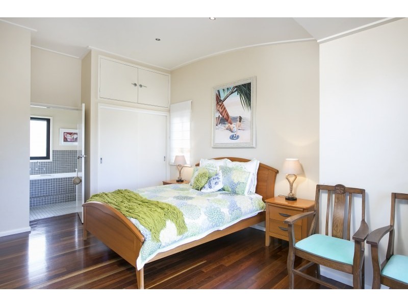 11 Southview Street, Bulli NSW 2516