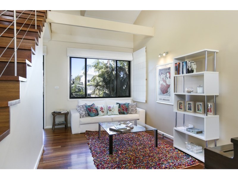 11 Southview Street, Bulli NSW 2516