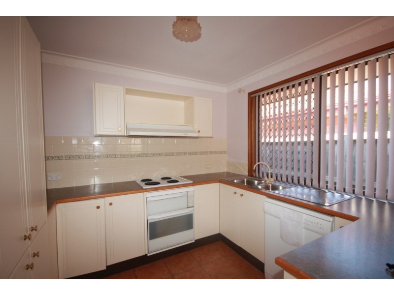 8 Gardenia Terrace, Woonona NSW 2517