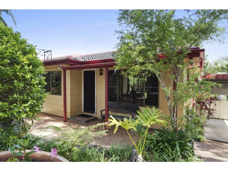 39 Joanne Street, Woonona NSW 2517