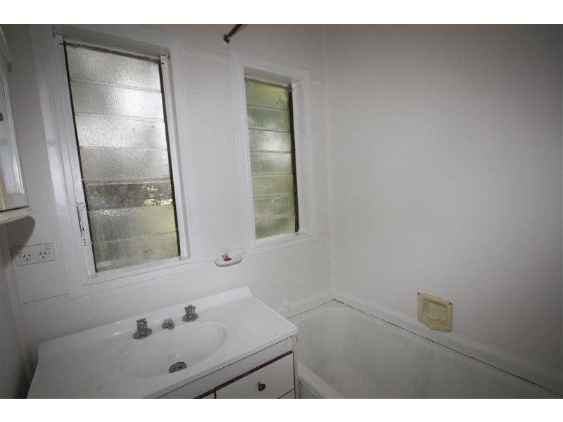 1 Collins Street, Woonona NSW 2517