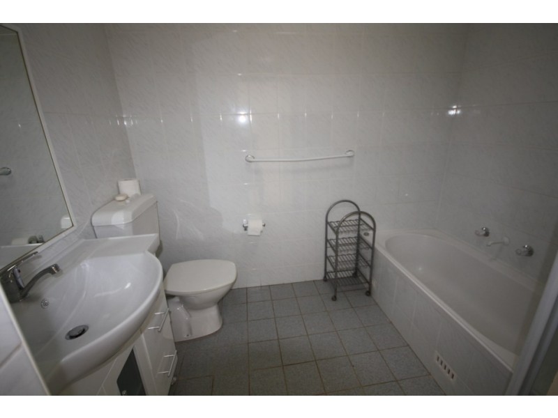 2/40a Point Street, Bulli NSW 2516