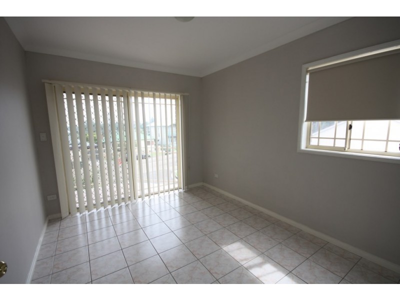 2/40a Point Street, Bulli NSW 2516