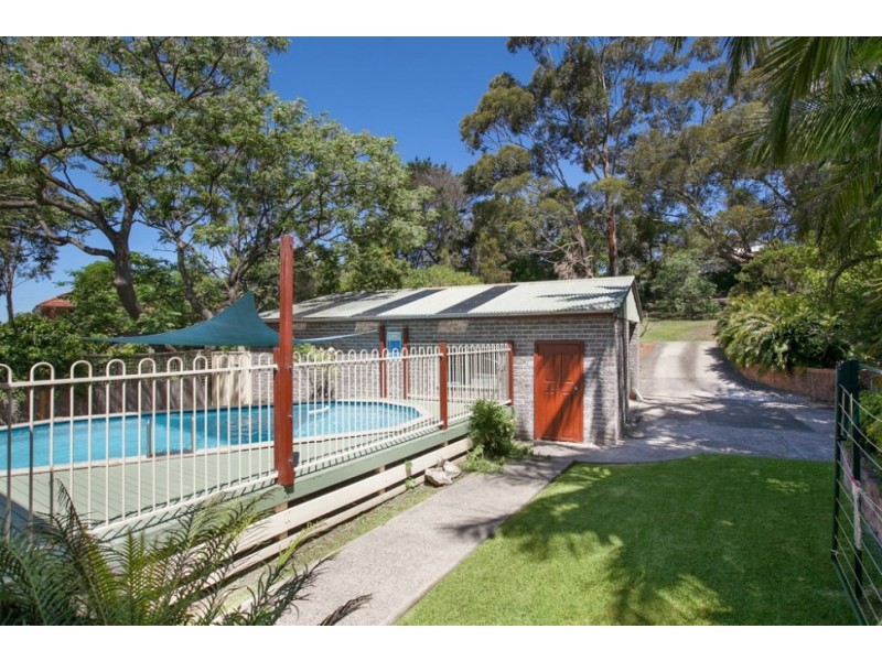 21 Pass Avenue, Thirroul NSW 2515