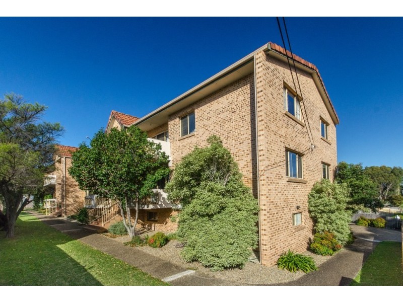 2/39-41 Cross Street, Corrimal NSW 2518