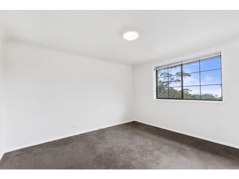 8 Railway Crescent, Stanwell Park NSW 2508