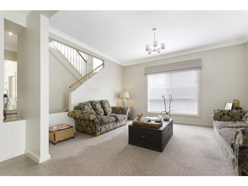 9 Handley Street, Helensburgh NSW 2508