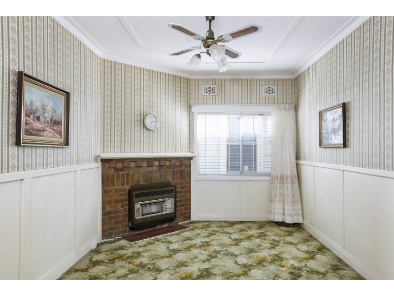 76 Russell Street, Woonona NSW 2517