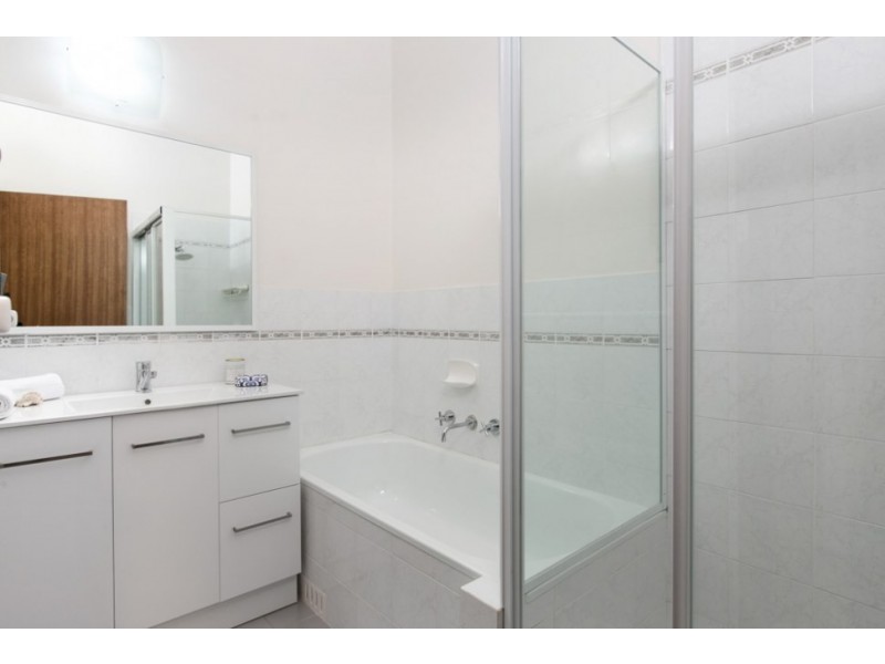 3/20 Redman Avenue, Thirroul NSW 2515