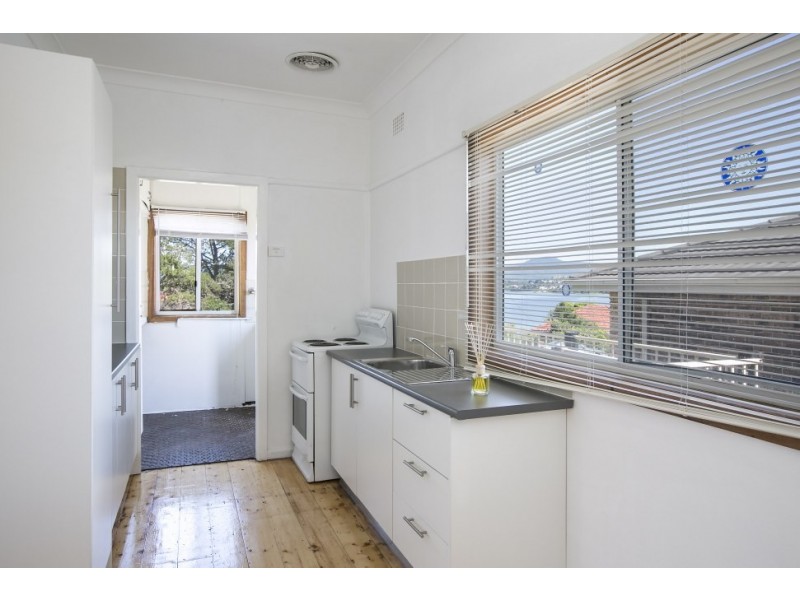 82 Illowra Crescent, Primbee NSW 2502