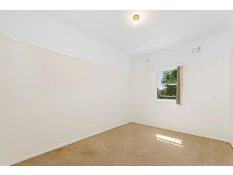 1 Collins Street, Woonona NSW 2517