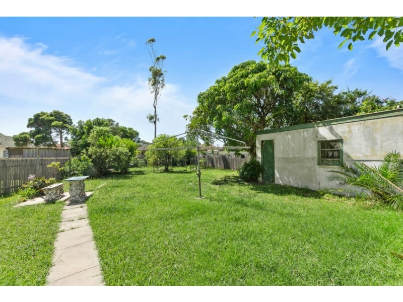 1 Collins Street, Woonona NSW 2517