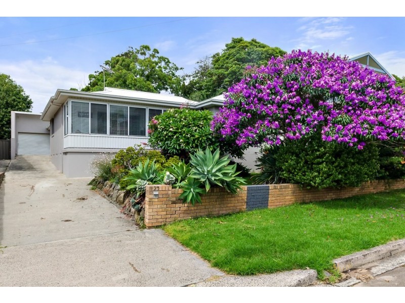 25 Hutton Avenue, Bulli NSW 2516