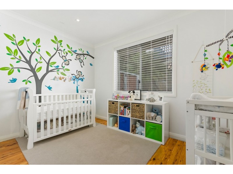 25 Hutton Avenue, Bulli NSW 2516