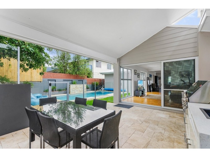 25 Hutton Avenue, Bulli NSW 2516