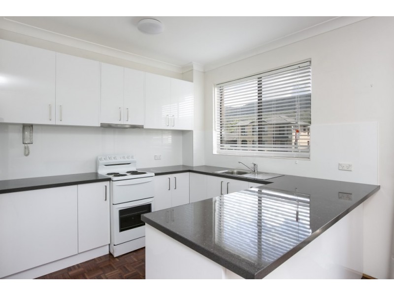 1/223 Lawrence Hargrave Drive, Thirroul NSW 2515