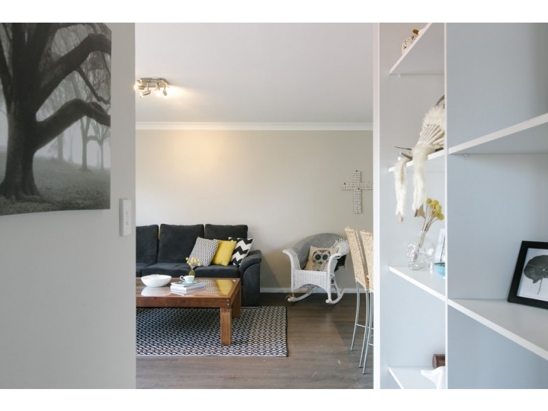 9/235 Lawrence Hargrave Drive, Thirroul NSW 2515