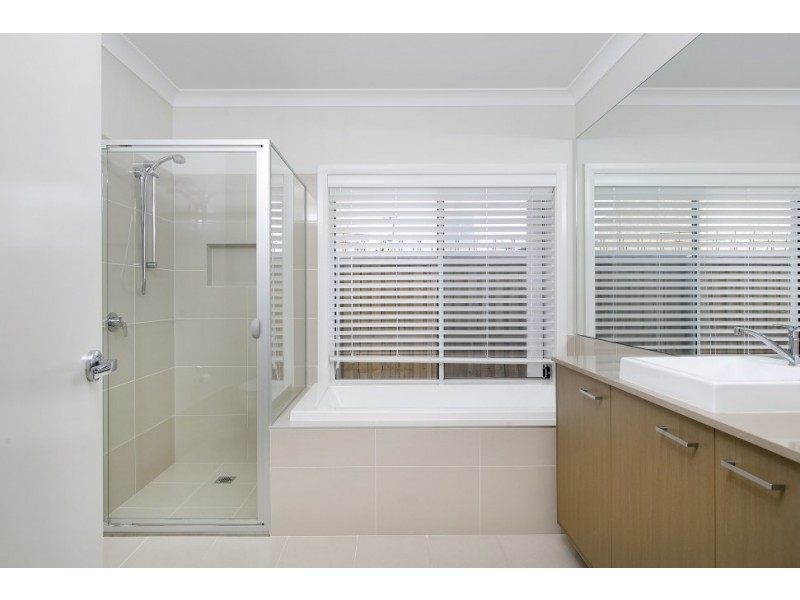 30 Samuel Place, Thirroul NSW 2515