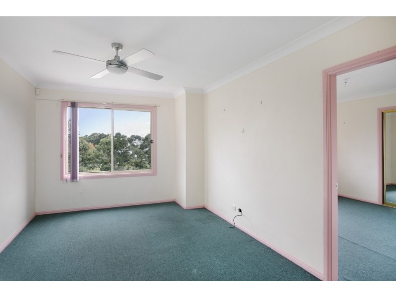 1, 2, 3, 4/33 Nicholson Road, Woonona NSW 2517