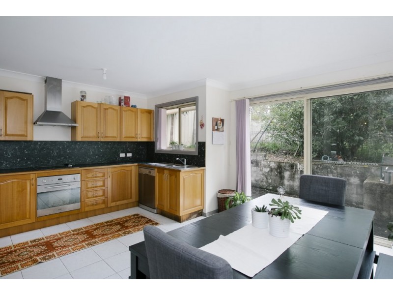 1, 2, 3, 4/33 Nicholson Road, Woonona NSW 2517
